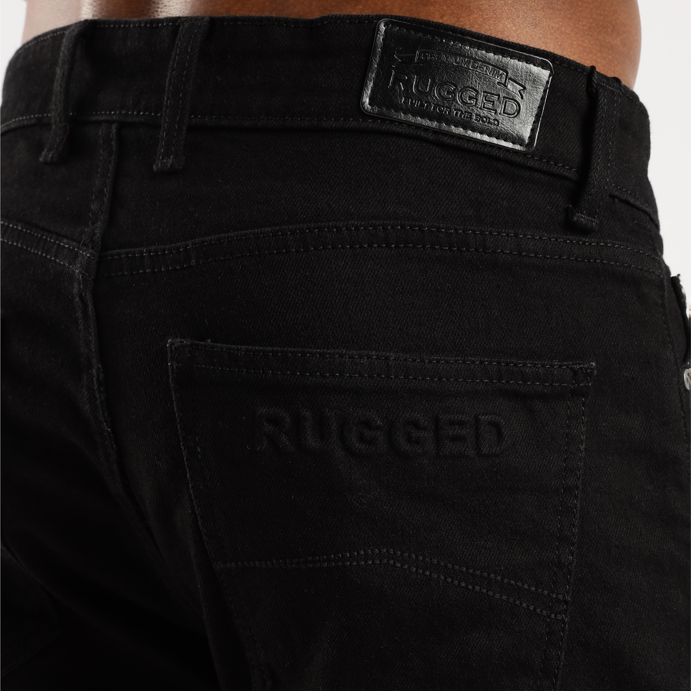 Sleek Tapered Fit Men’s Jeans – Shadow Trail