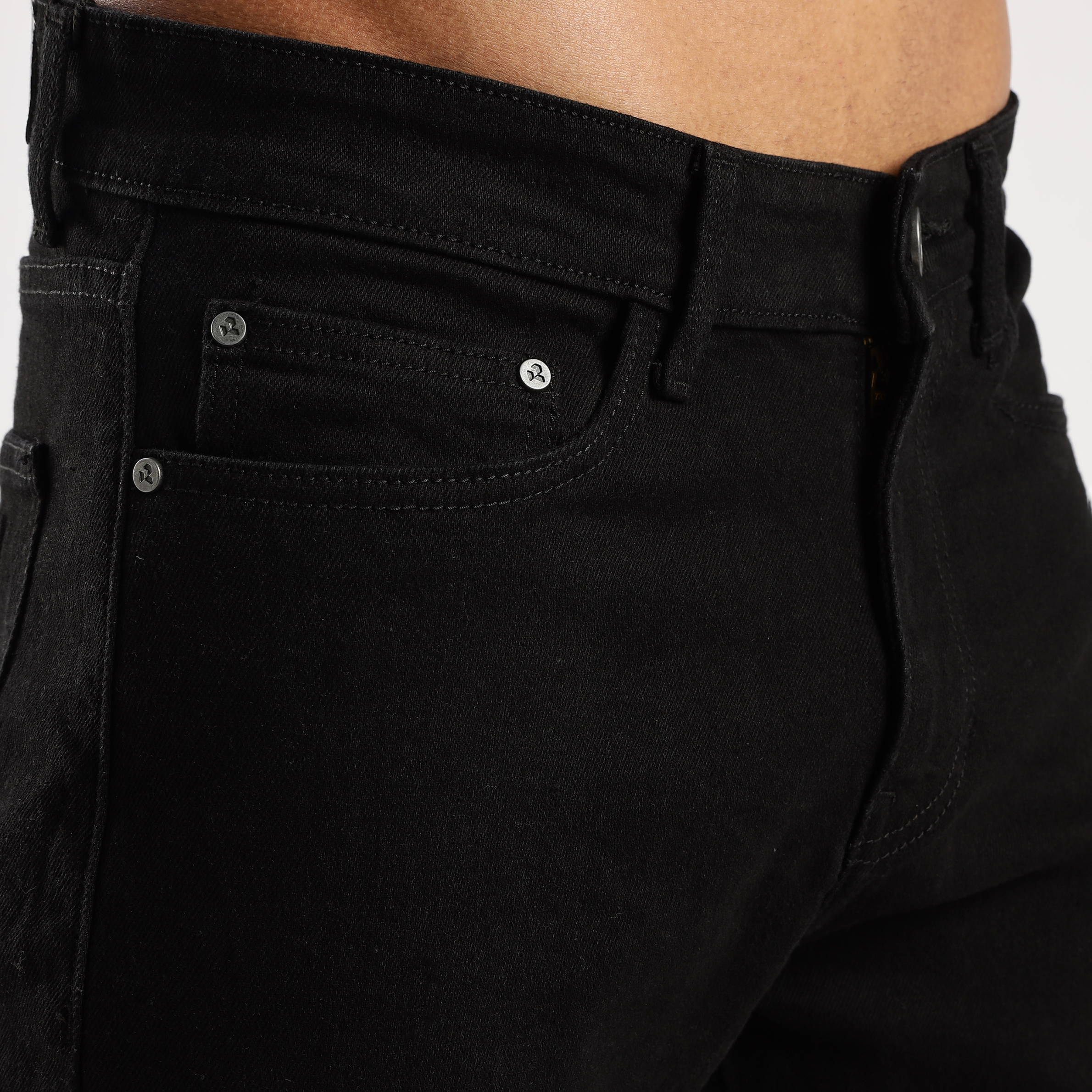 Sleek Tapered Fit Men’s Jeans – Shadow Trail